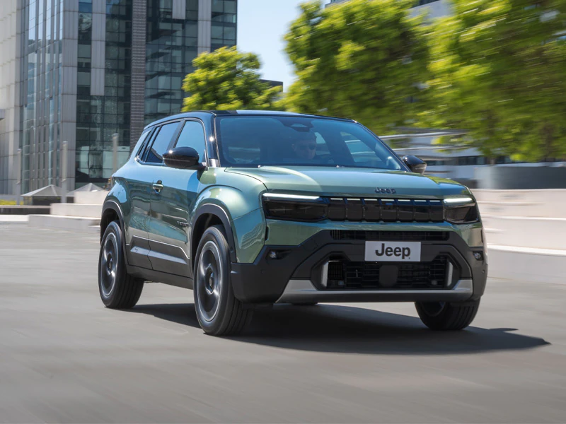 frente novo jeep avenger